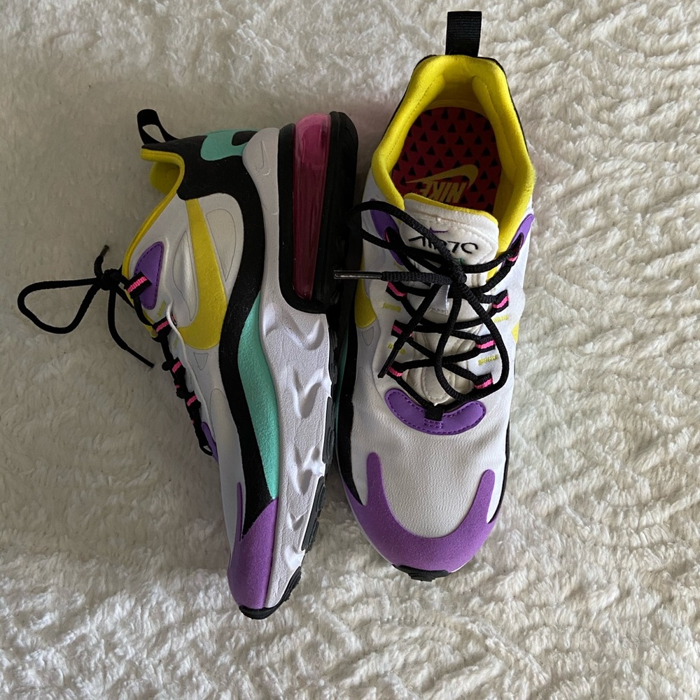 Air Max 270 React